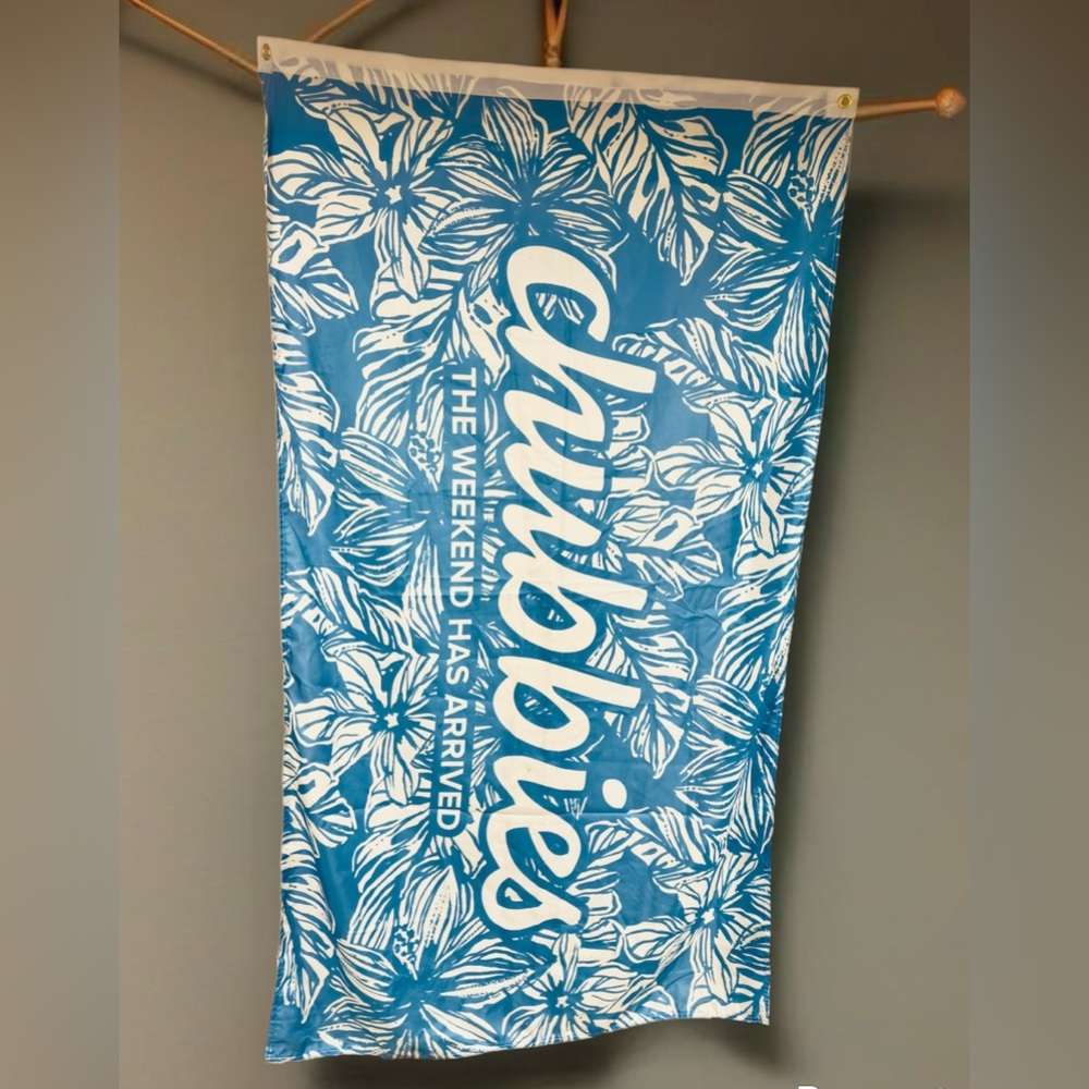 Chubbies "The Weekend Has Arrived" - this is a unique Tropical flowered flag